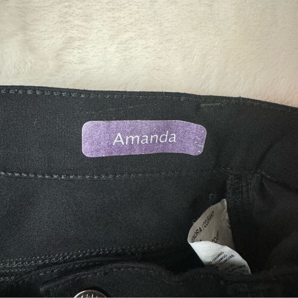 Gloria Vanderbilt Amanda Jeans 10 Short Women’s Slimming Effect - Picture 7 of 13